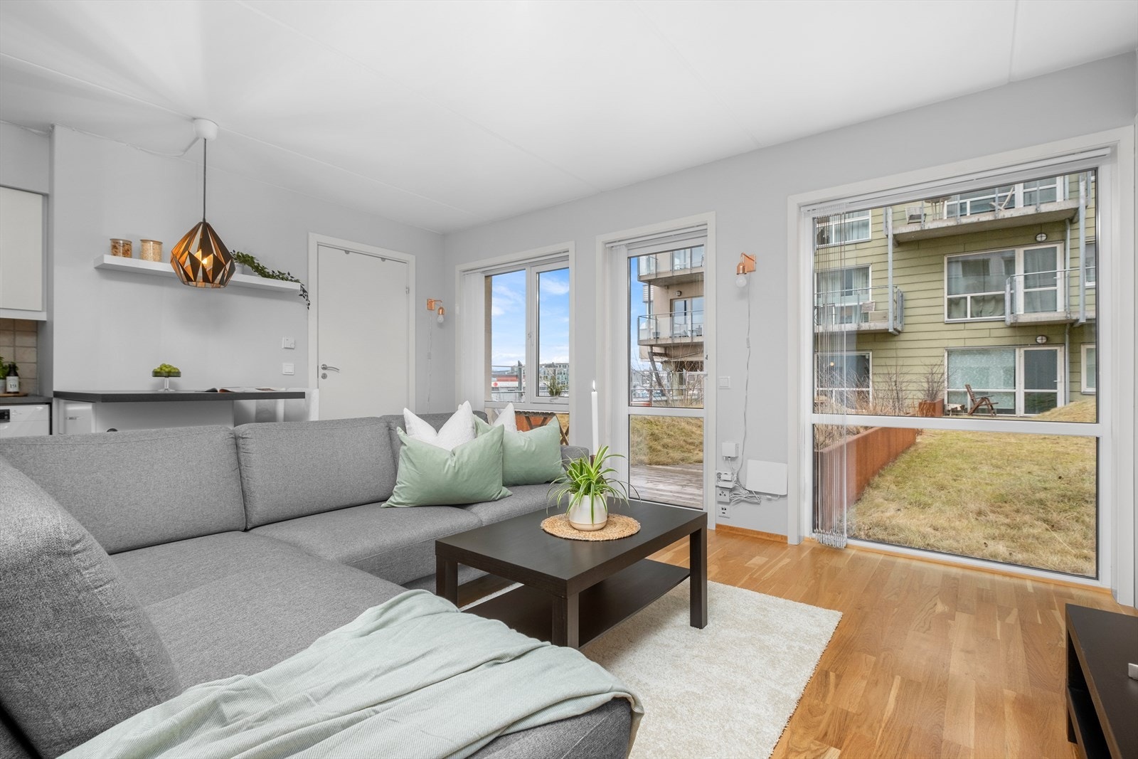 Velkommen til Dyre Halses gate 7 - En moderne og innholdsrik 2-roms leilighet med ettertraktet beliggenhet på Solsiden. Galleribilde