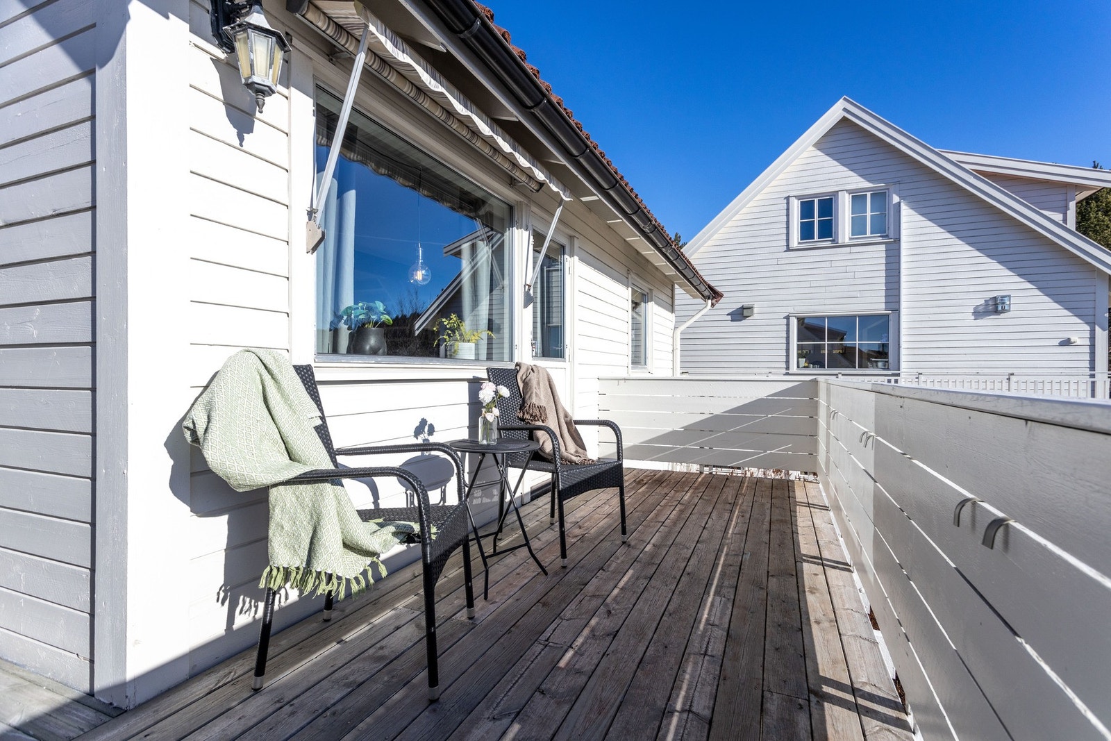 Sørvendt med meget gode solforhold! Galleribilde