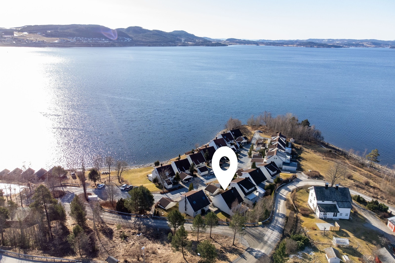 En nærhet til sjøen som man sjelden får i eneboligmarkedet. Galleribilde