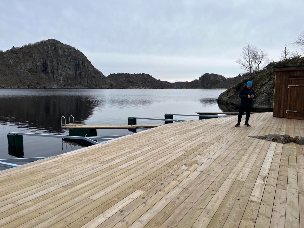 Bilde av brygga og uteliggene 5 6 7 8 9 for båter Galleribilde