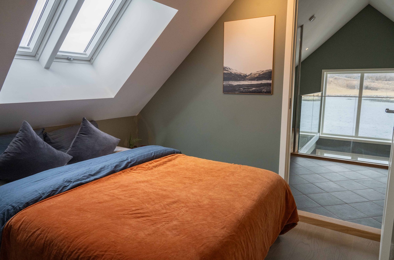 Boligen har 3stk soverom i 2.etg. Galleribilde