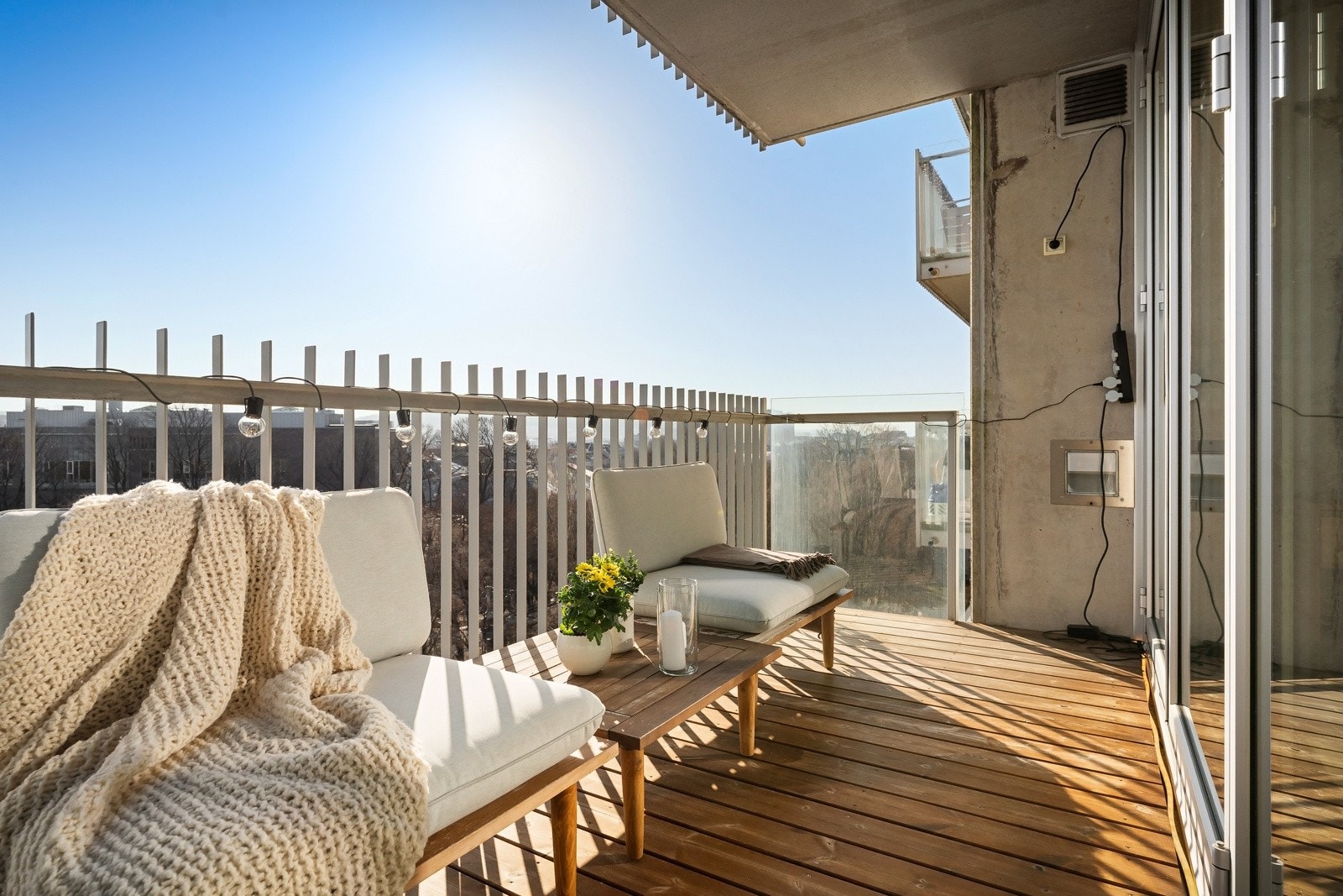 Leiligheten har en luftig beliggenhet, helt uten andre bygg i front. Galleribilde