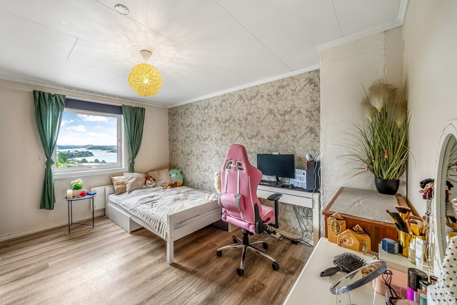 Soverom underetg. Galleribilde