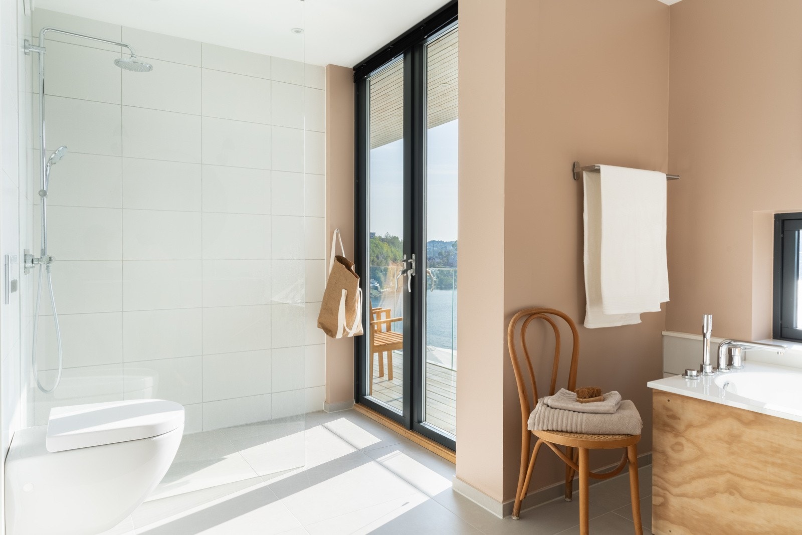 Herfra har du direkte utgang til takterrassen. Galleribilde