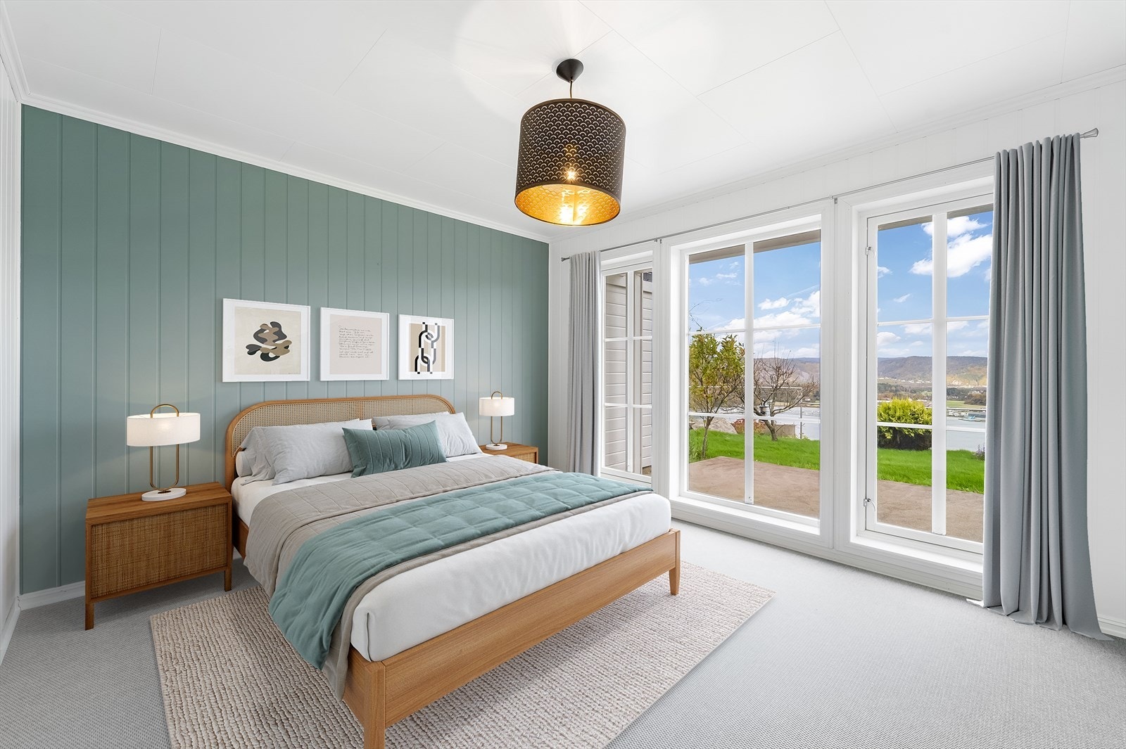 Boligen har 3 soverom. Hovedsoverom beliggende i 1. etasje. Galleribilde