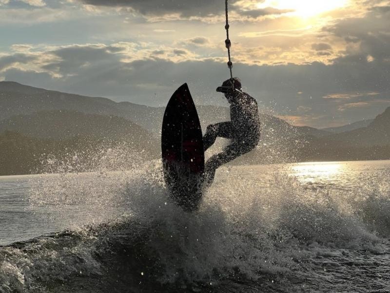 Surfing på Krøderfjorden
Foto: Visit Norefjell Galleribilde