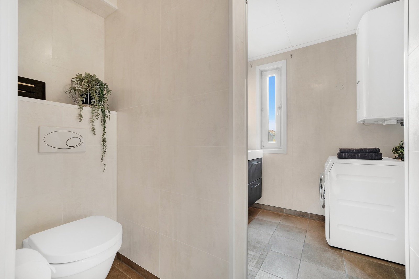 Opplegg for vaskemaskin. Galleribilde