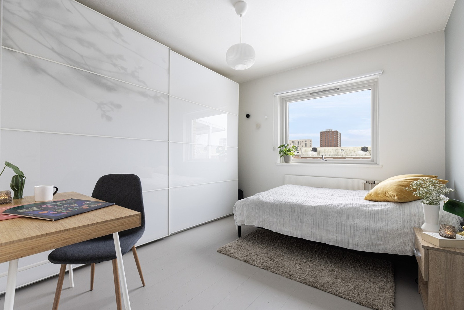 Det andre soverommet er perfekt som gjesterom, barnerom eller kontor. Galleribilde