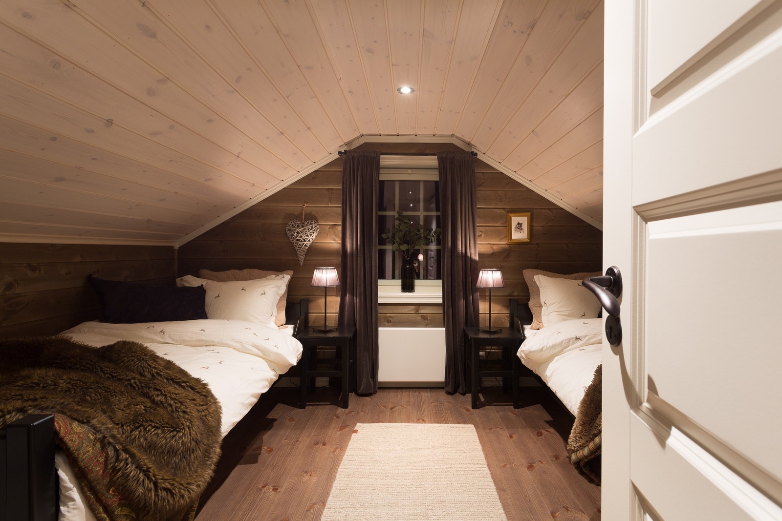 Soverom på hems Galleribilde