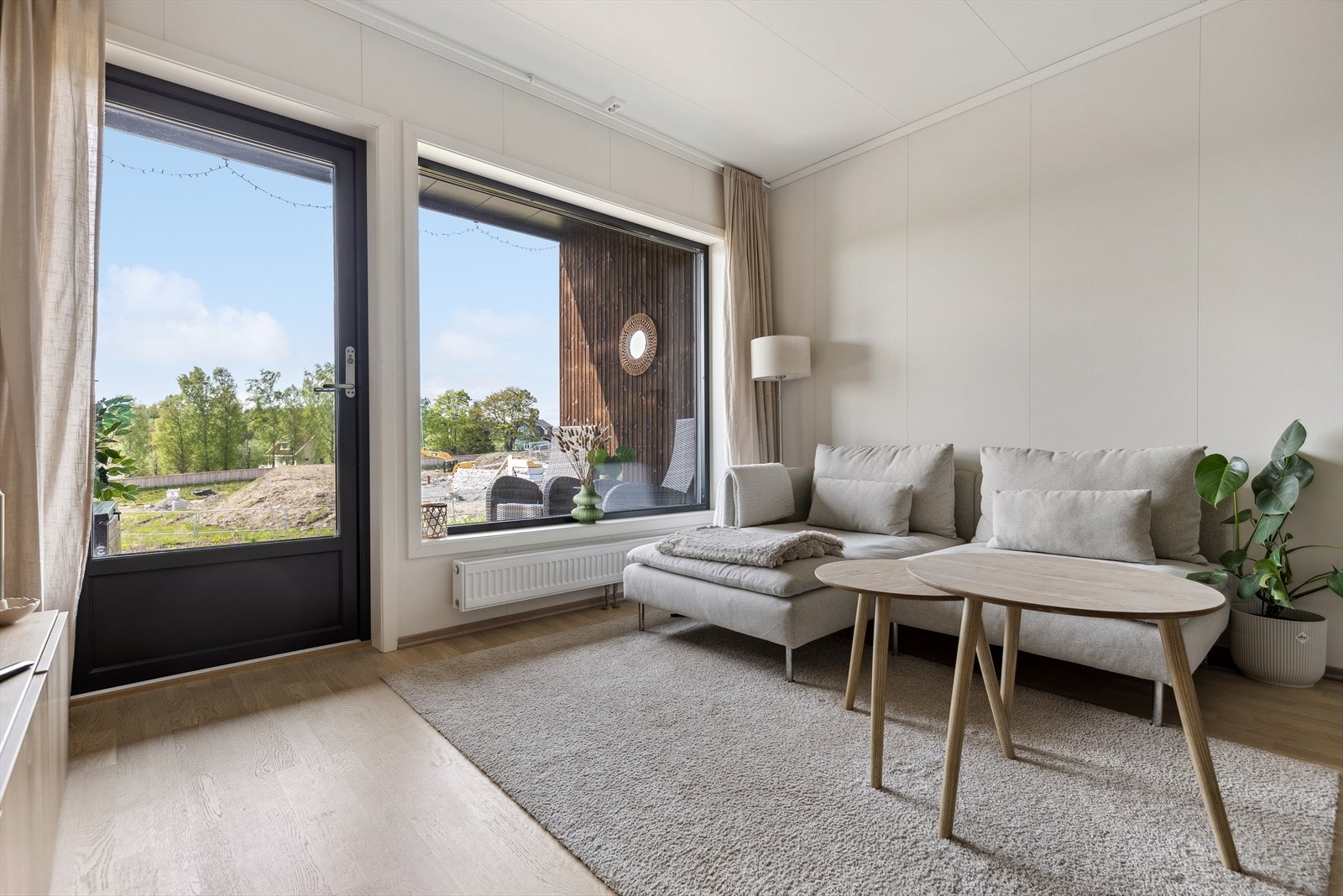 I stuedelen kan det innredes med sofagruppe og TV-møblement. Galleribilde