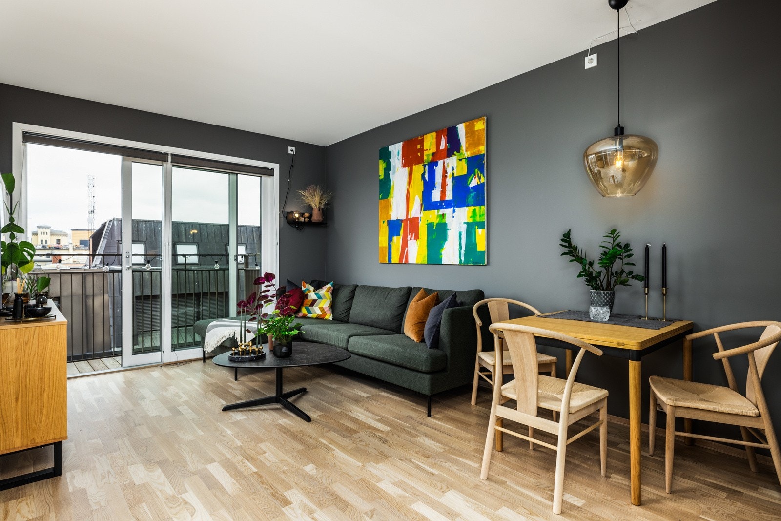 Velkommen til denne kule leiligheten i Østregate 31! Galleribilde