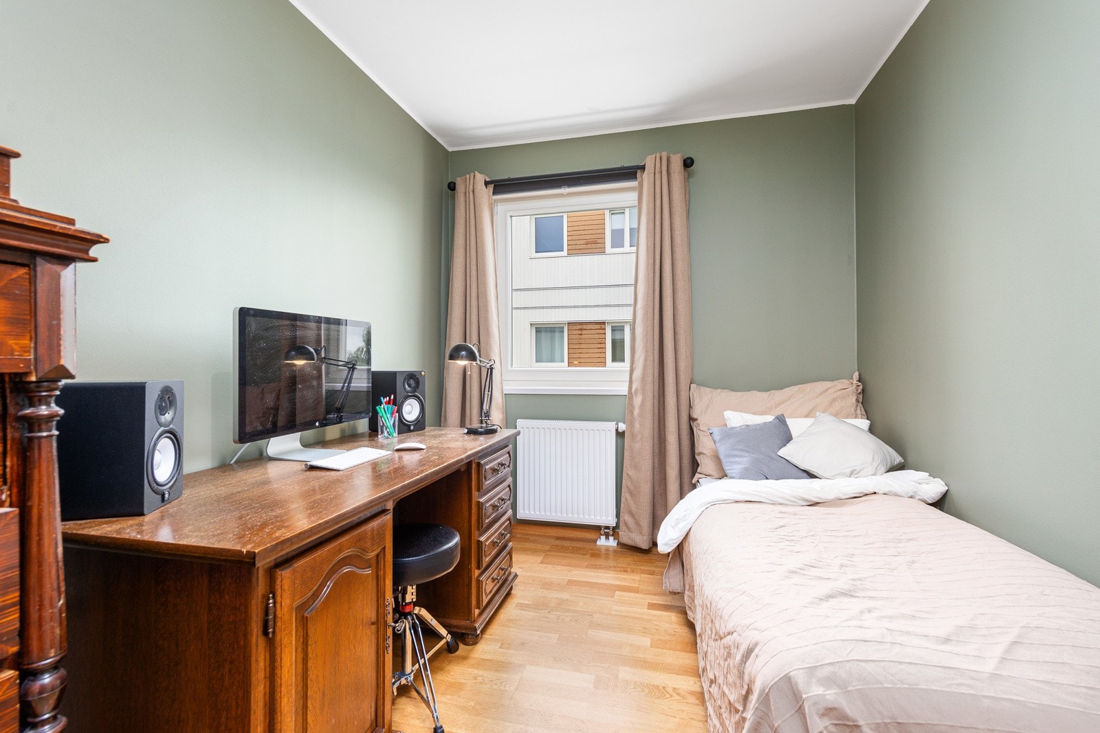 Leiligheten har totalt 4 soveom - 8,5 kvm Galleribilde