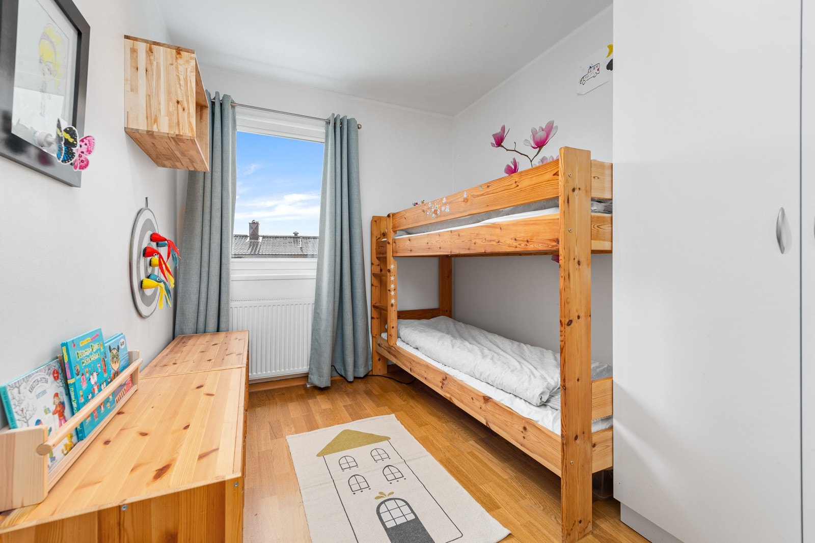 Leiligheten har totalt 4 soveom - 7,5 kvm Galleribilde