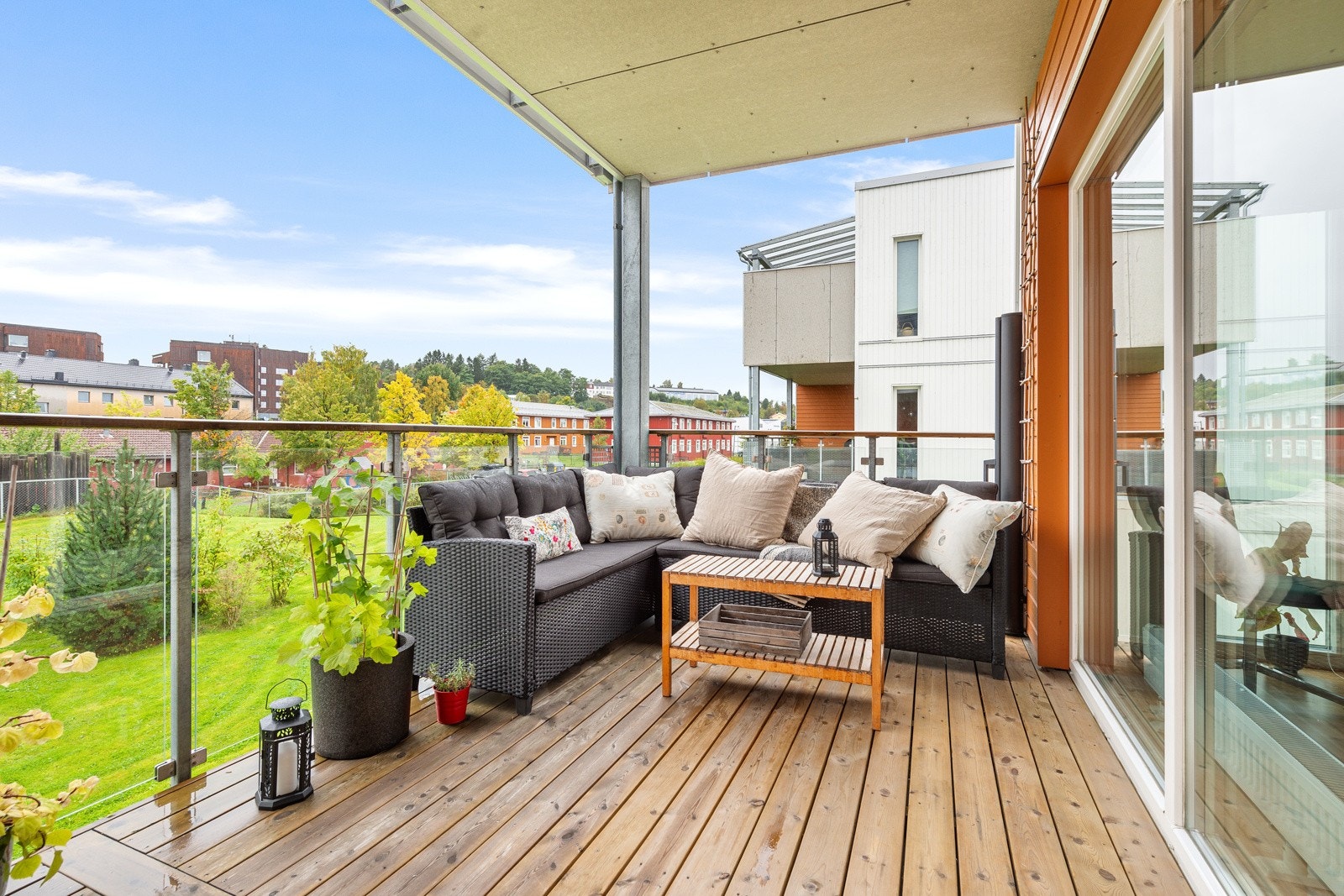 Sørvestvendt balkong på ca. 14 kvm med gode solforhold Galleribilde