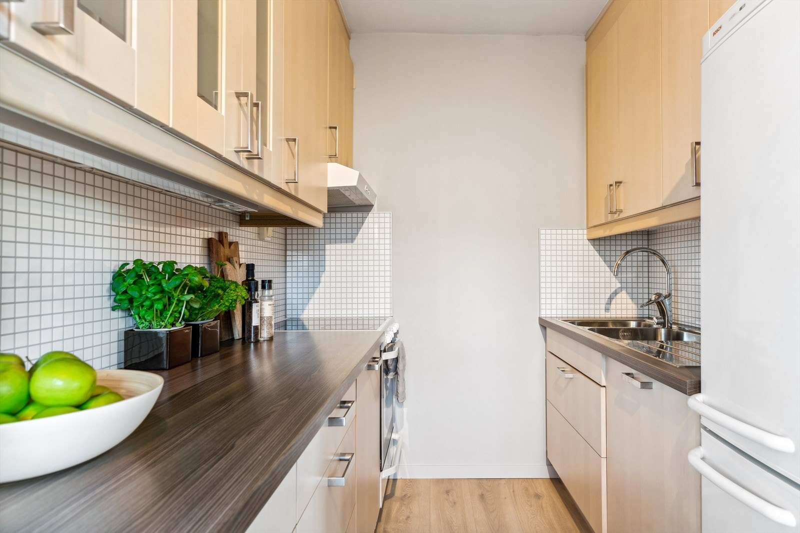 På kjøkkenet er det opplegg for oppvaskmaskin og avsatt plass til komfyr. Galleribilde