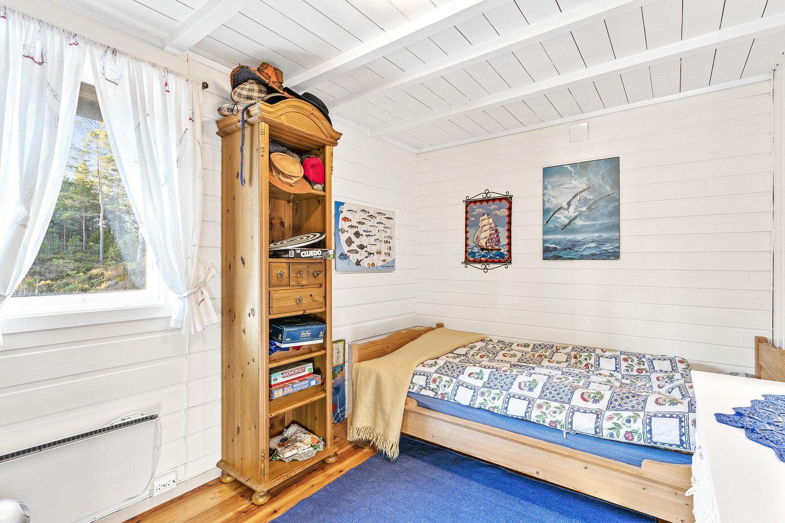 Soverom nr 2 er også av fin størrelse og passer fint som barnerom eller gjesterom. Galleribilde