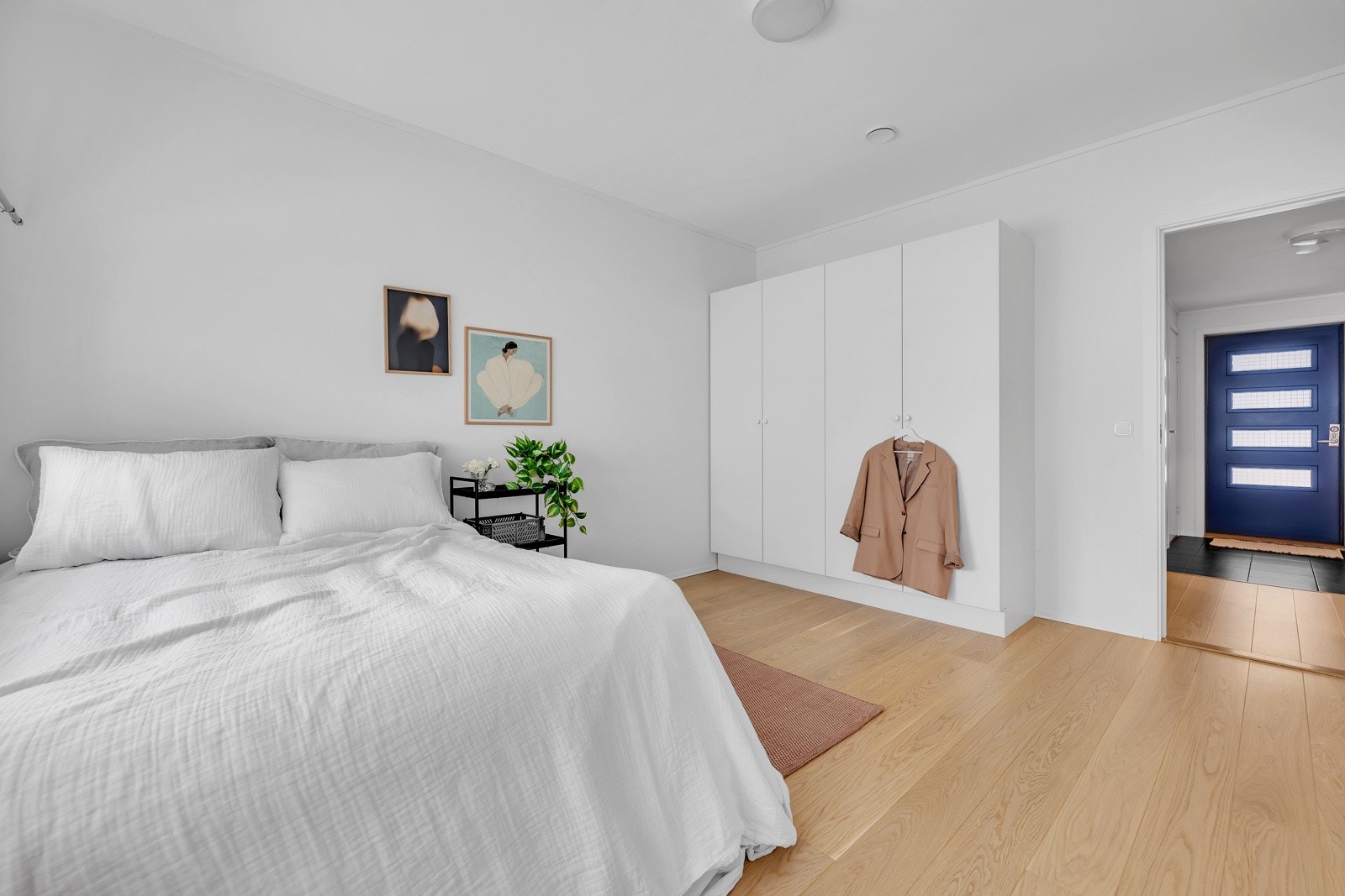 Lyst og trivelig rom Galleribilde