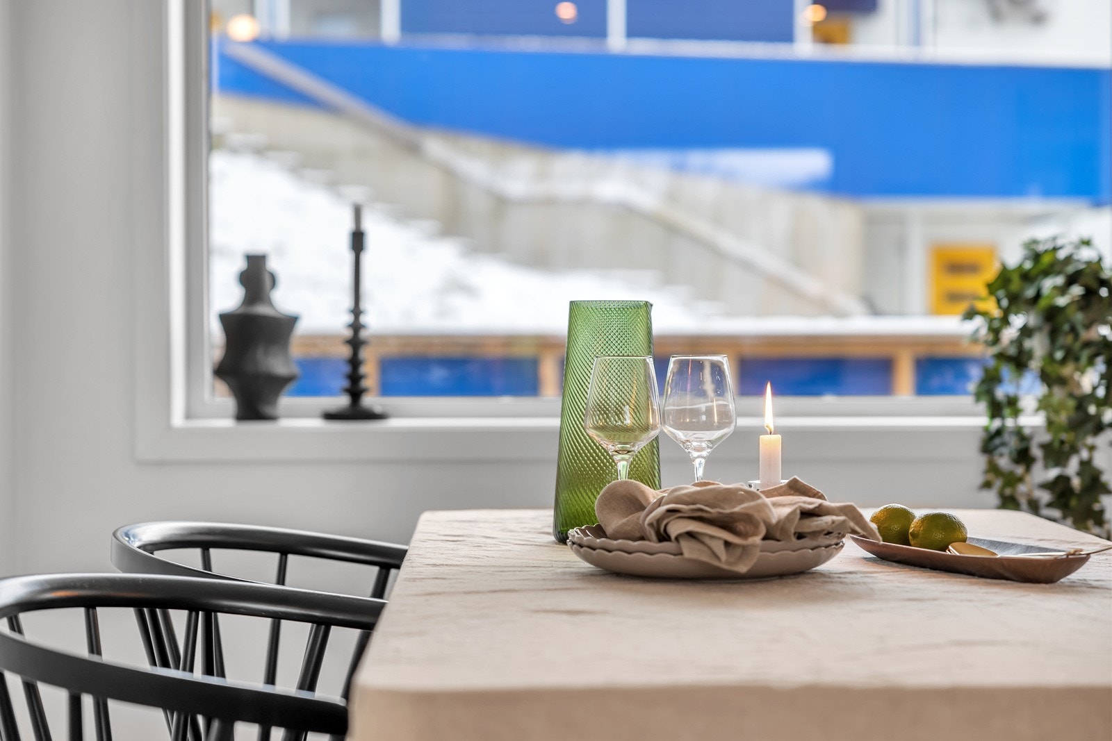 Velkommen til flotte Dorgvegen 5 - et svært praktisk, pent og innflyttingsklart rekkehus i attraktive Hamna - Presentert av Storhaug + Partnere ASBoligen har fin plassert i boligfeltet med svært korte avstnader til en rekke fasiliteter og tilbud Galleribilde