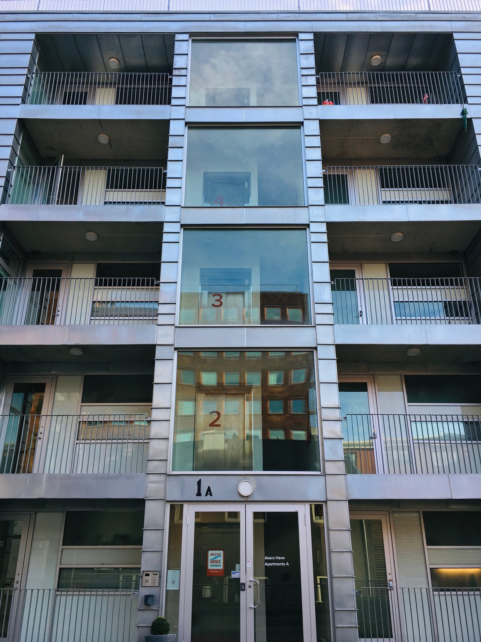 Inngangspartiet inne i bakgården. Galleribilde