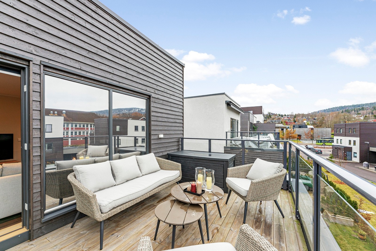 Fra loftstuen er det utgang til takterrasse Galleribilde