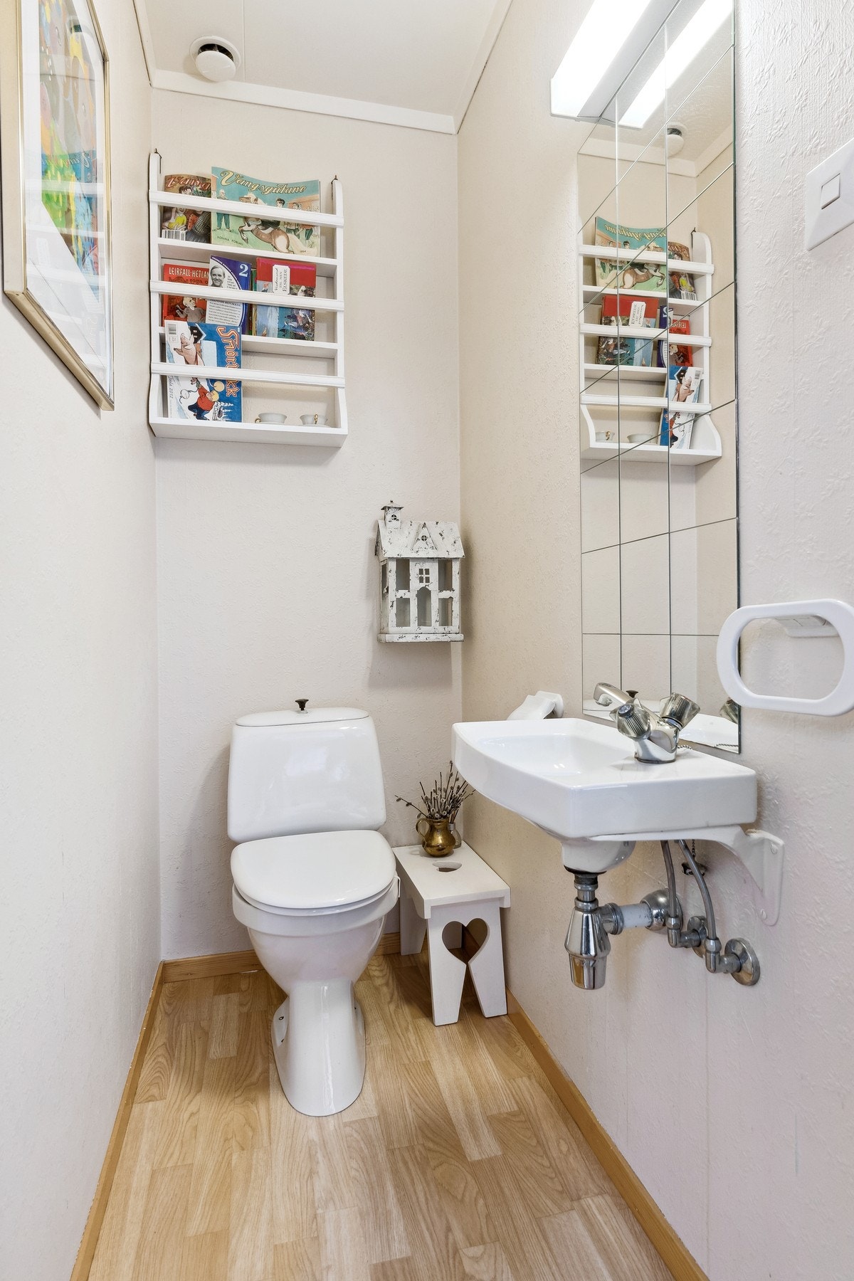 Toalettrom (underetasje). Galleribilde