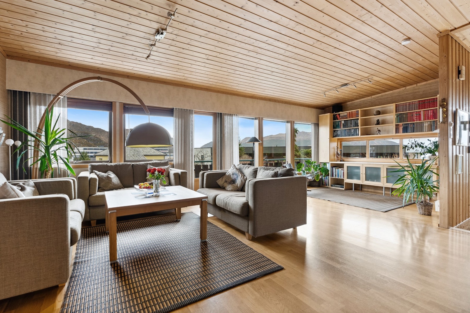 Flott stue. Galleribilde