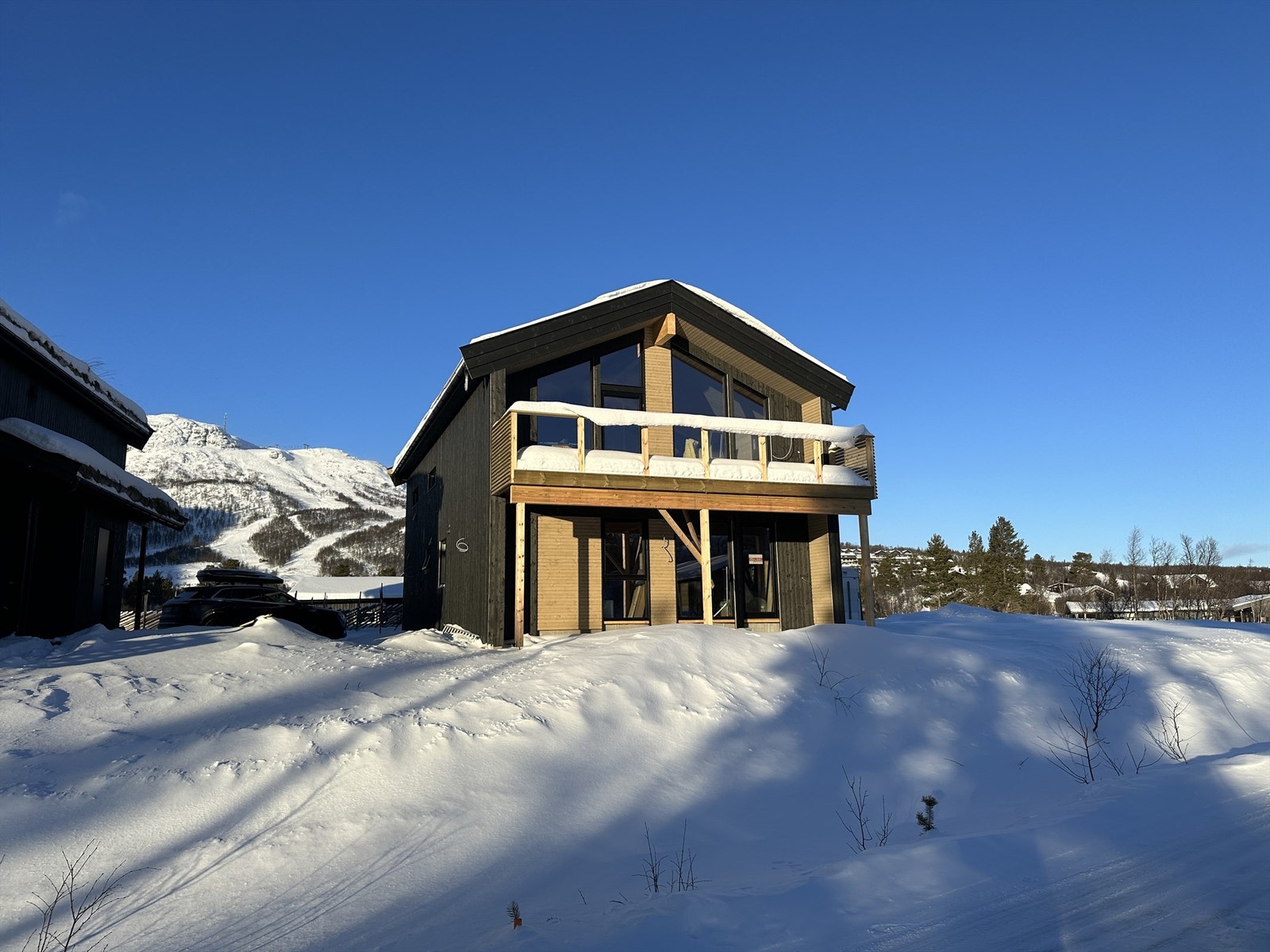 Gåavstand til alle Hovdens fasiliteter. Galleribilde