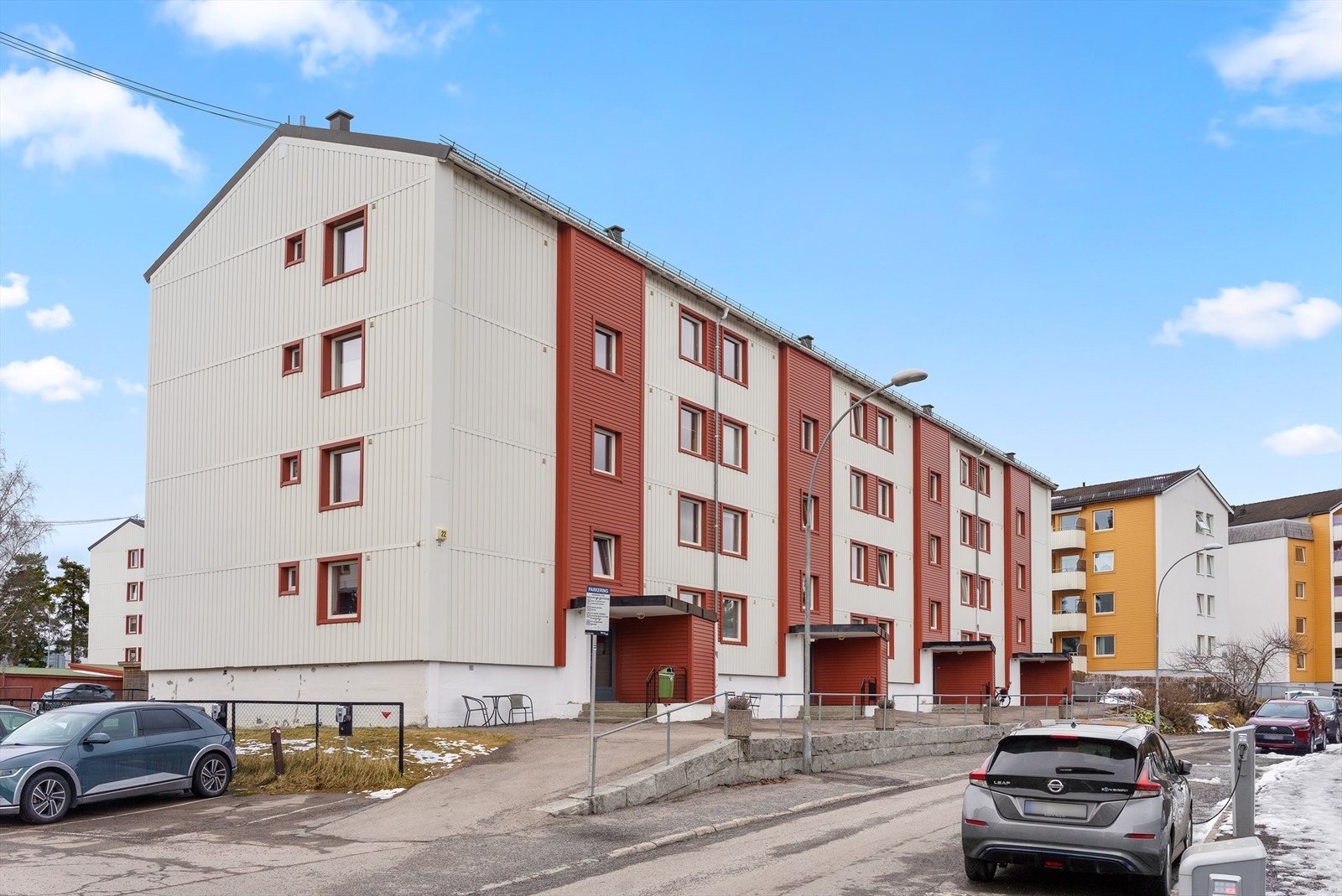 Ditt nye hjem ligger sentralt til på Oppsal i et veldrevet og populært borettslag. Galleribilde
