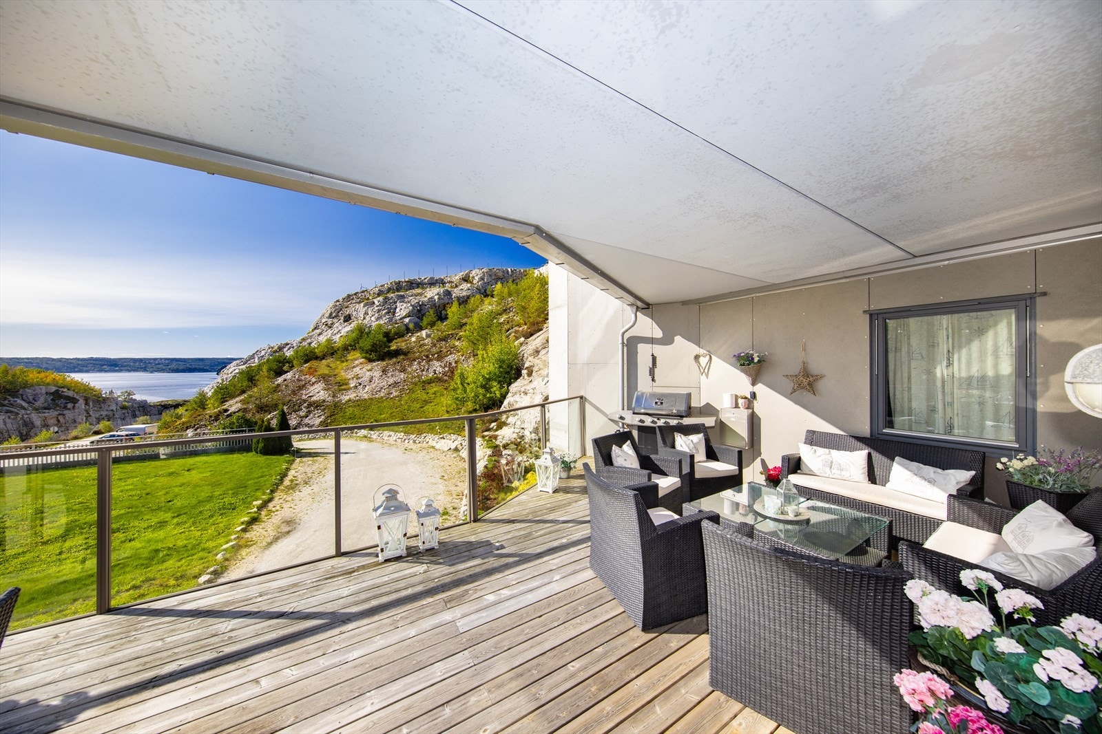 Leiligheten ligger sørvestvendt med gode solforhold sommerstid. Galleribilde