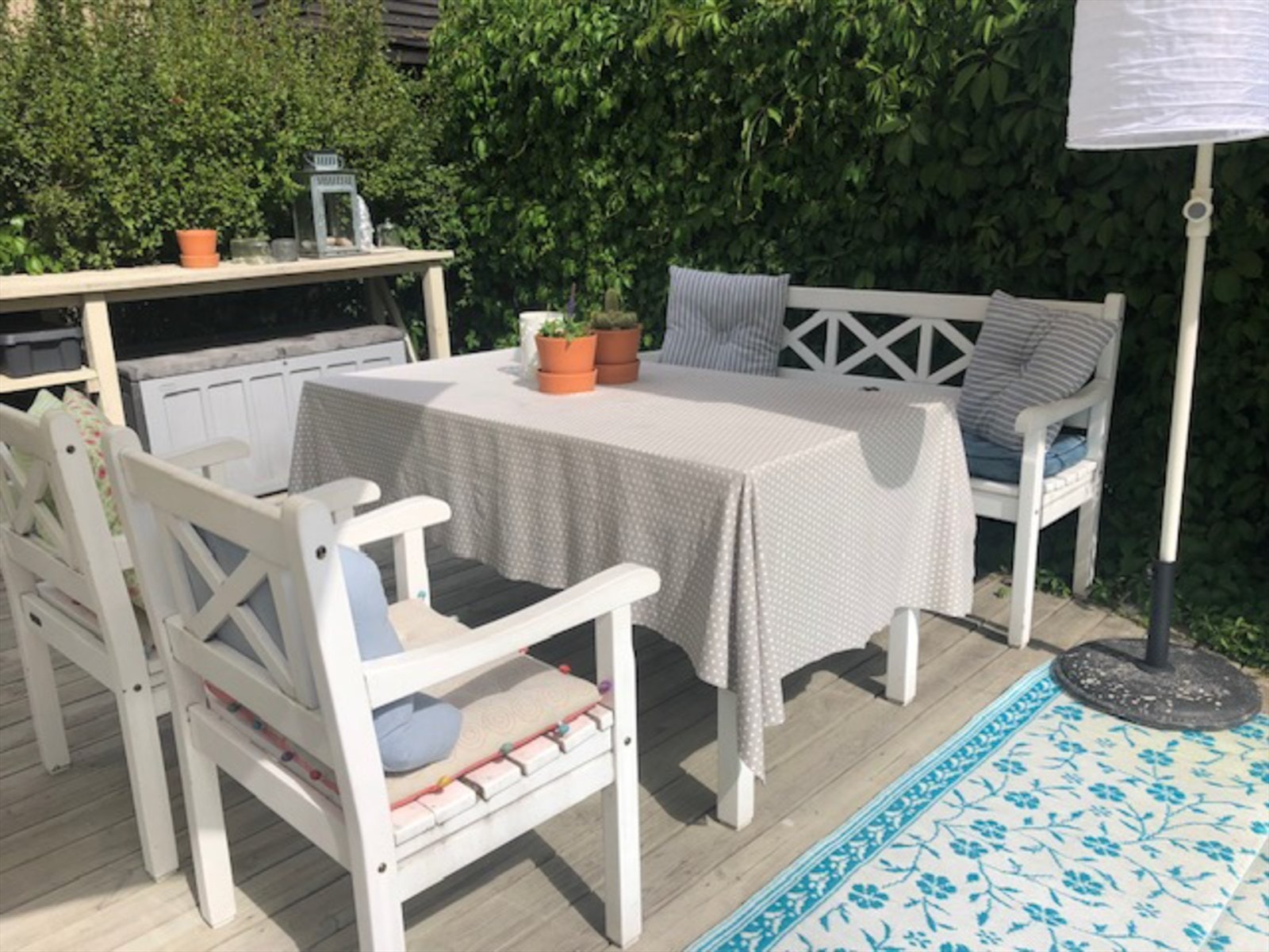 Selgers eget bilde | Det er god plass utemøblement og flere soner. Galleribilde