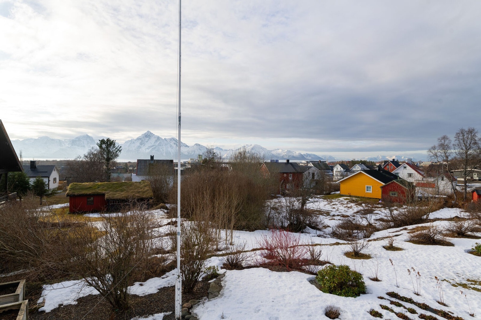 Fjellutsikt fra verandaen Galleribilde