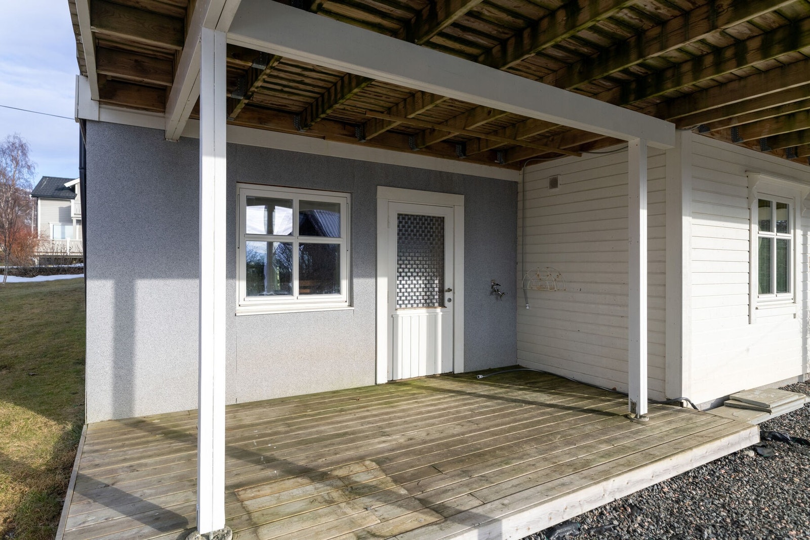 Platting med adkomst fra soverom IV i underetasjen. Galleribilde