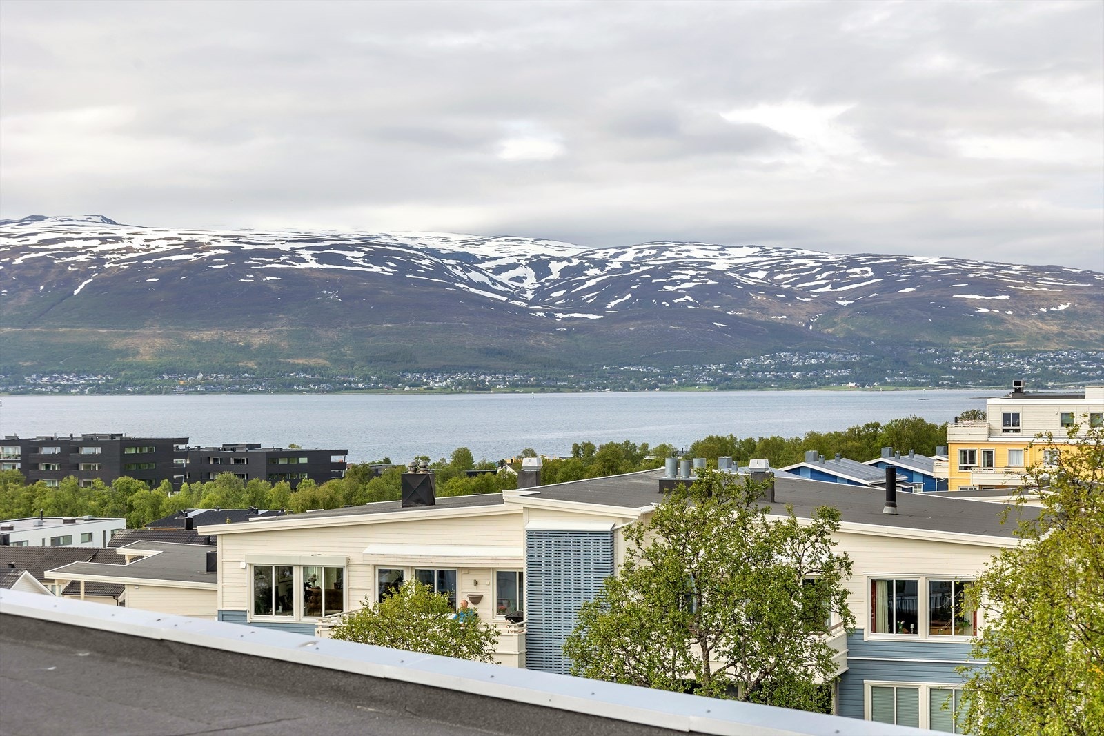 Utsikt fra takterrasen Galleribilde