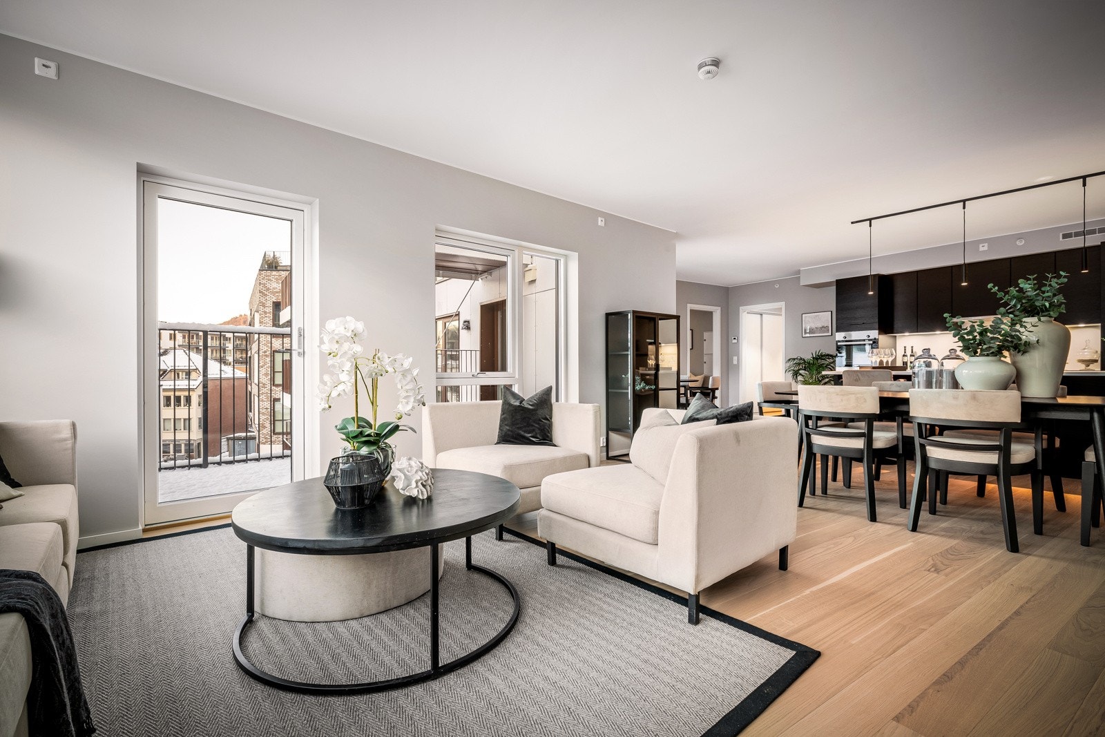 - Boligen fremstår lekker, funksjonell og moderne - Galleribilde