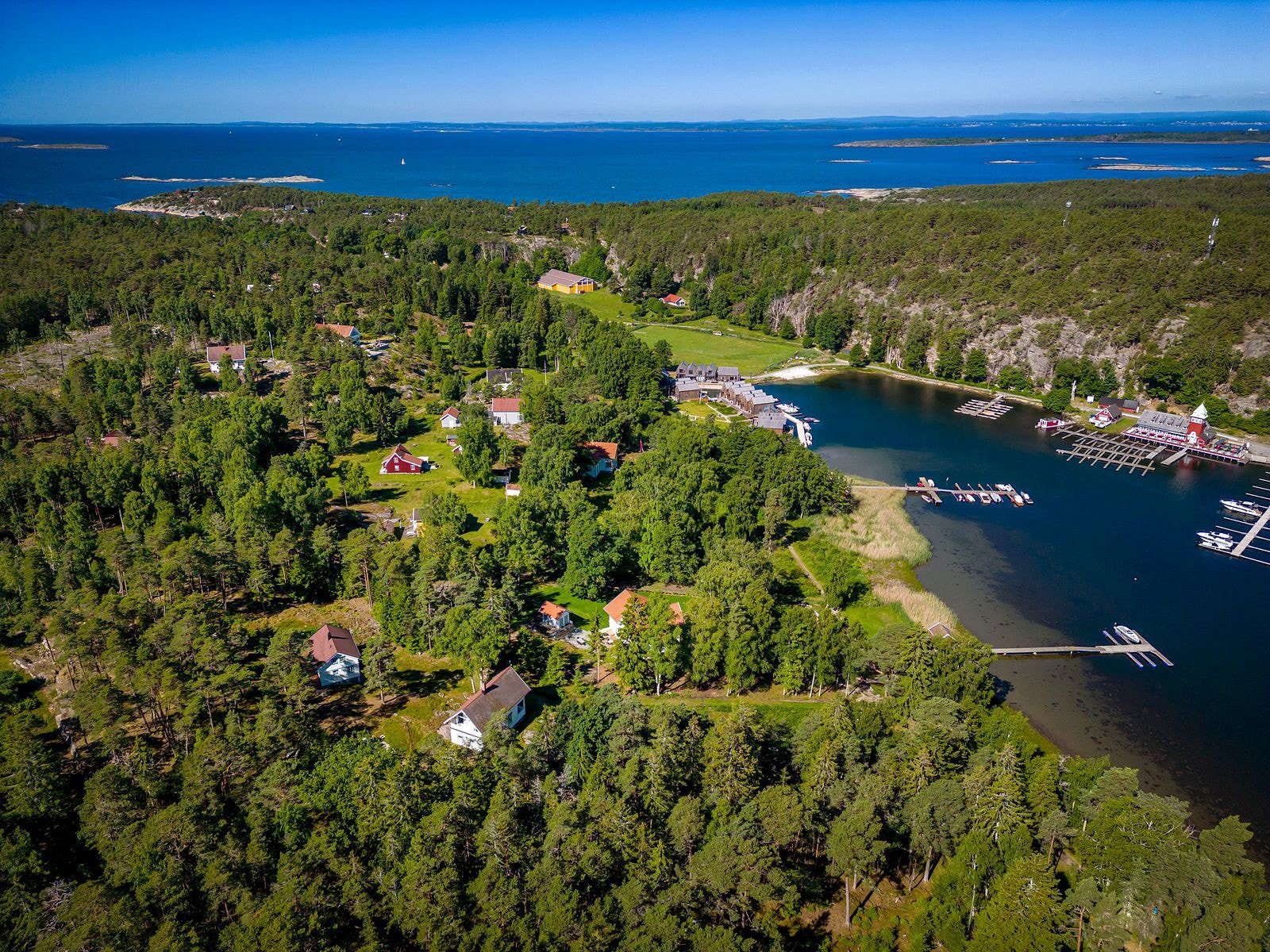Enestående beliggenhet i den praktfulle norske skjærgården! Galleribilde