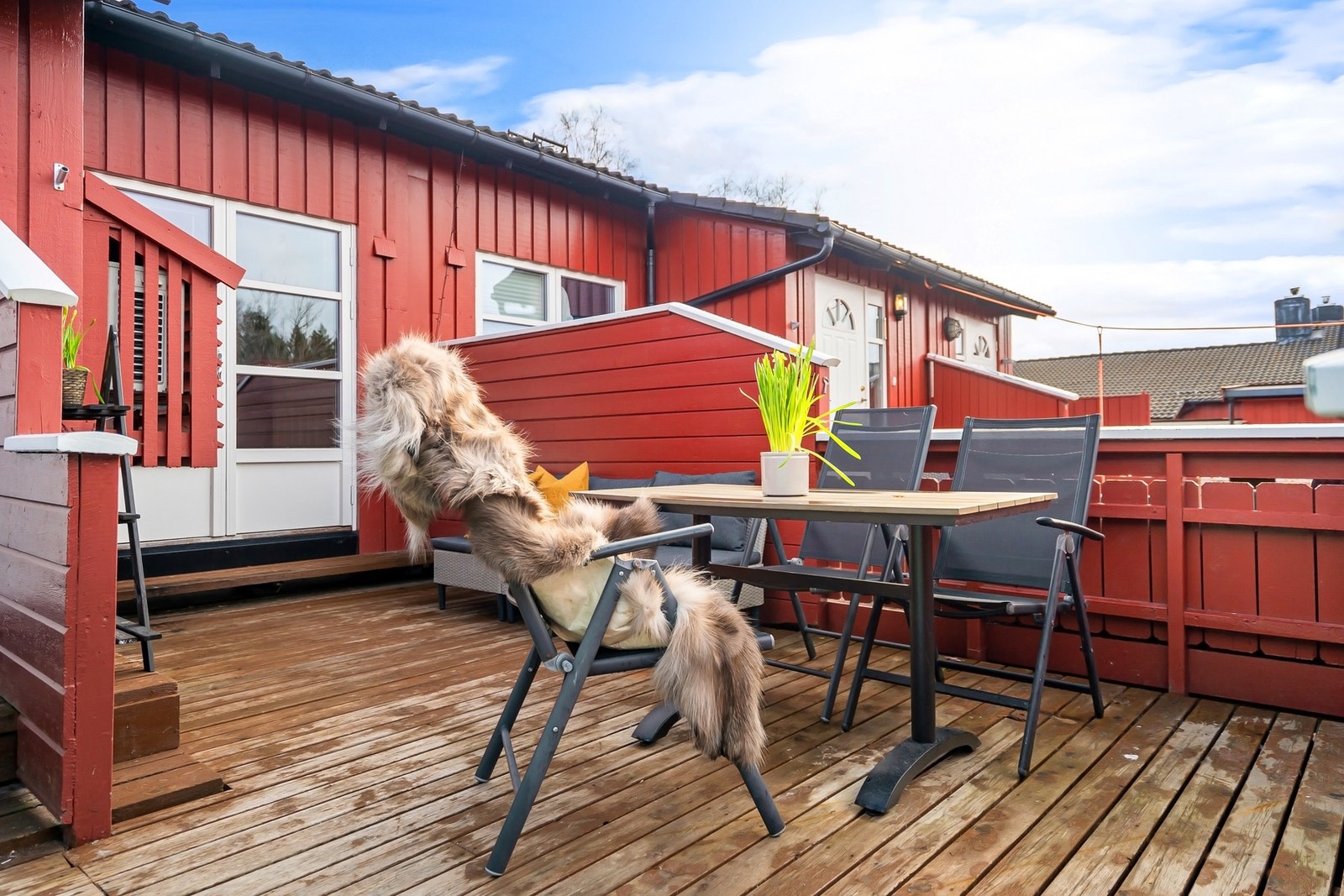 Her har man gode solforhold og terrassen er vendt mot fellesareal. Galleribilde