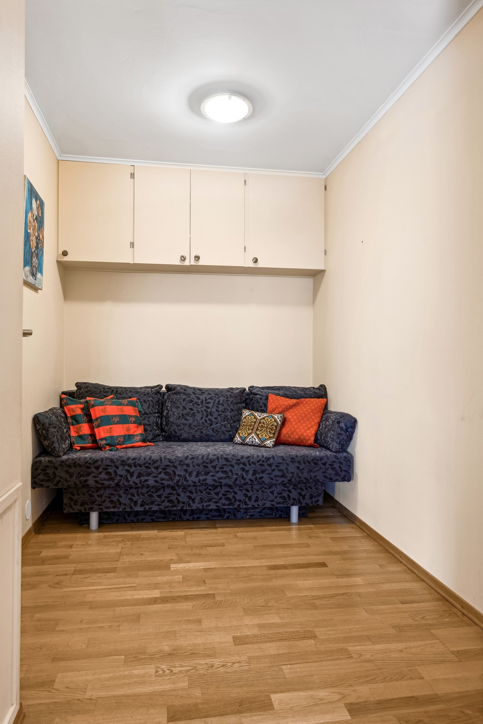 Omkledningsrom/kontor Galleribilde