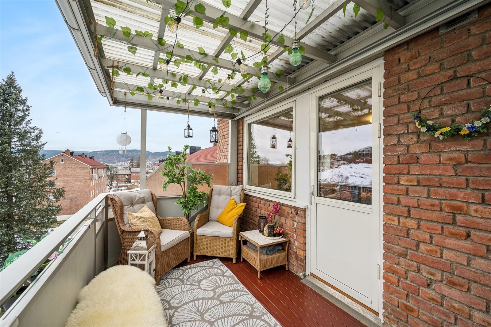 Balkongen er på ca. 9 m². Galleribilde
