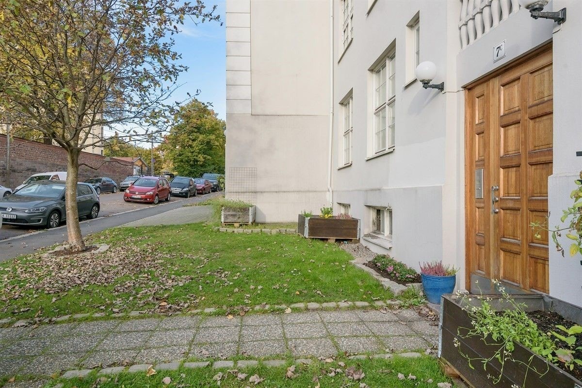 Urte-/plantekasser er plassert på borettslagets tomt og styres av "hagegruppen" i borettslaget Galleribilde