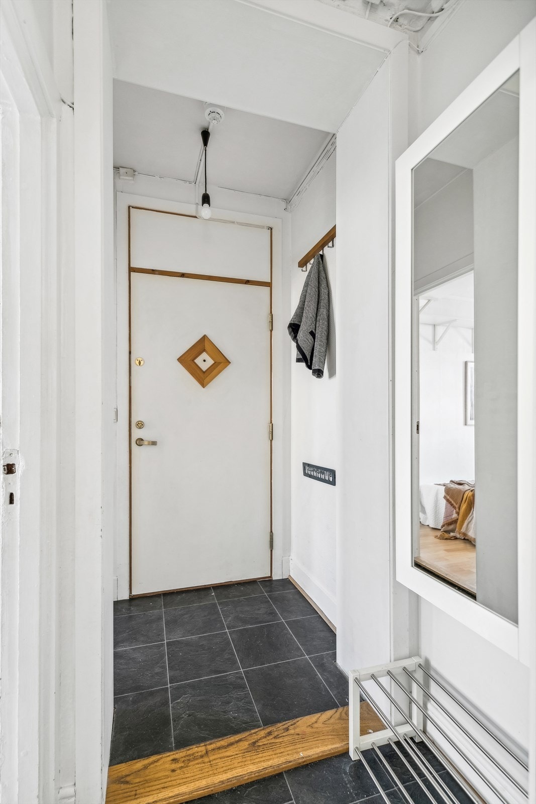 Smart og praktisk oppbevaringsplass i gang/entre Galleribilde