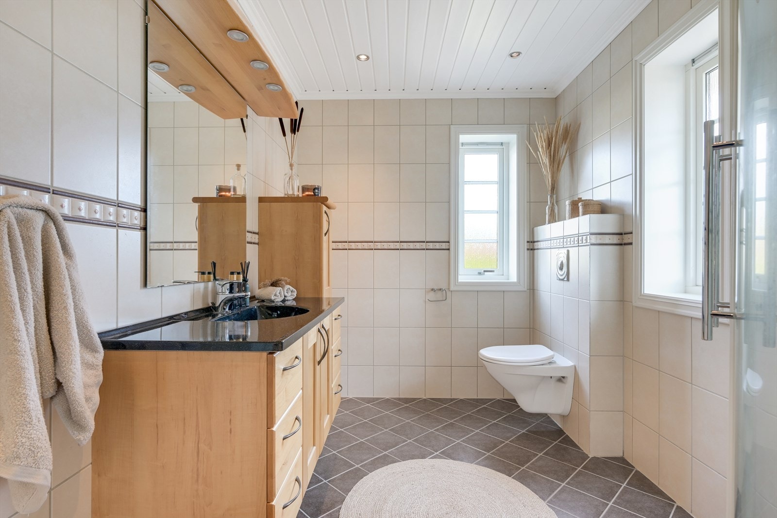 Badet er også velutstyrt Galleribilde
