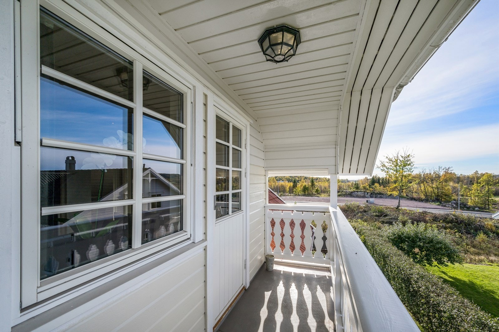Overbygget veranda ved loftstue Galleribilde