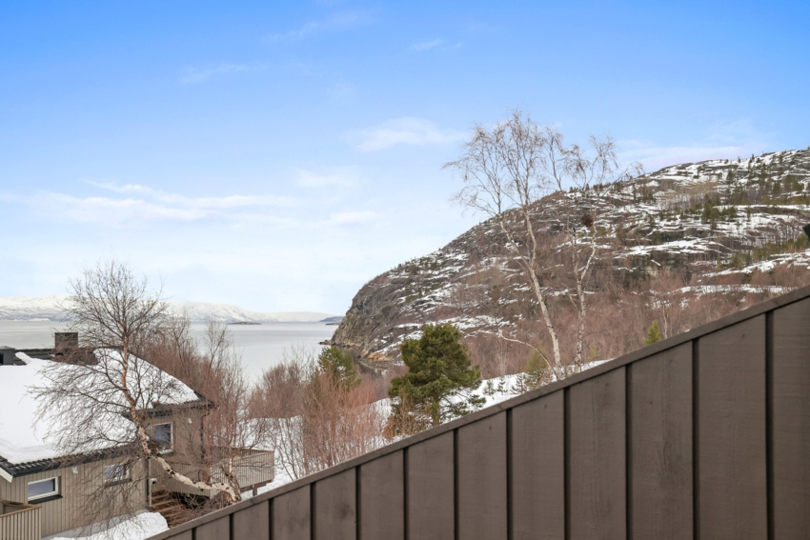 Utsikten fra balkongen Galleribilde