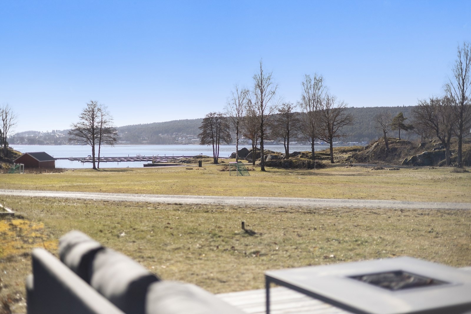 Fra eiendommen er det flott sjøutsikt Galleribilde