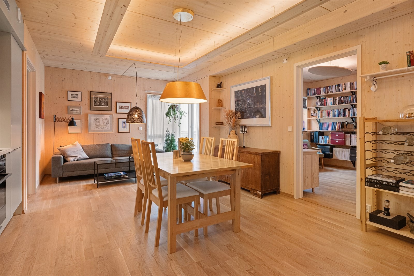 Eiendomsmegler 1 v/ Tone W. Fredriksen presenterer denne lekre og energieffektive leiligheten i Vindmøllebakken bærekraftig bofellesskap Galleribilde