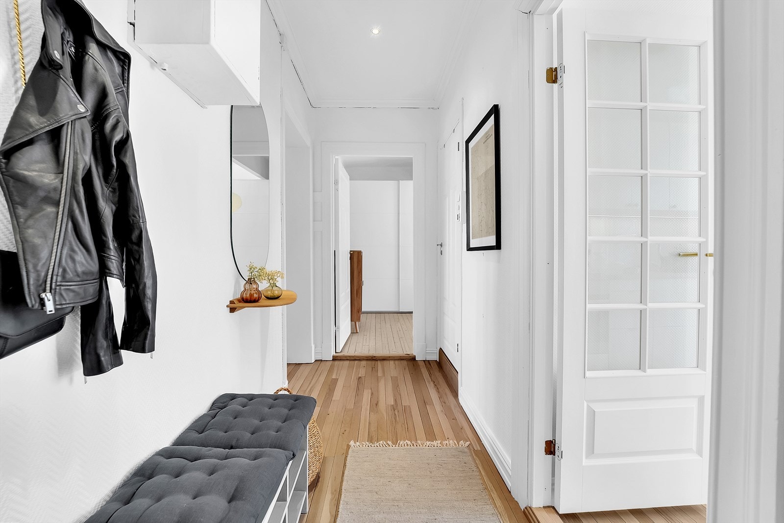 Gang til soverom og bad. Galleribilde