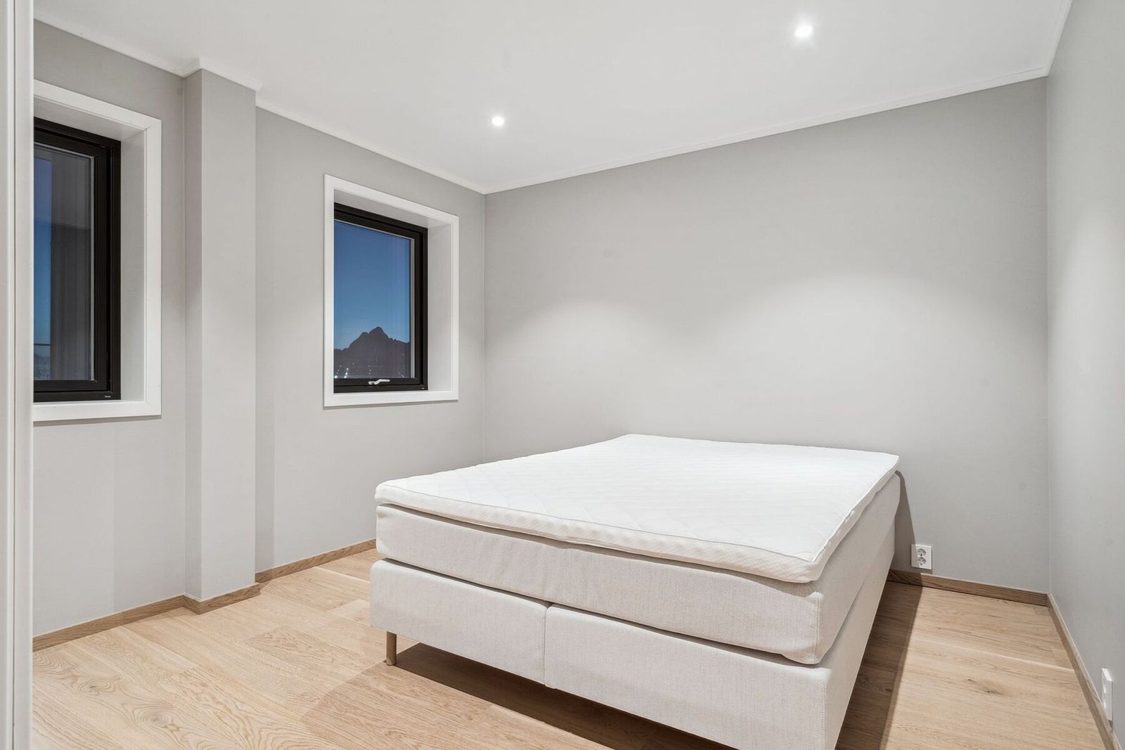 Soverom 3 med god plass og flere møbleringsmuligheter. Galleribilde