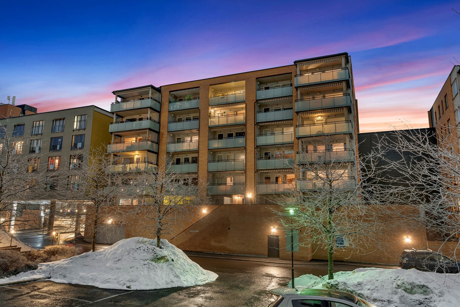 Attraktiv beliggenhet ved Rolvsrud Park, sentralt i Lørenskog! Galleribilde