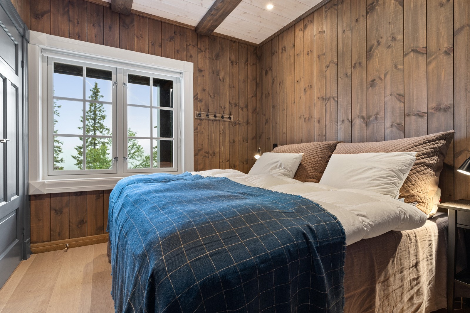 Store gode soverom i hovedhytten. Galleribilde