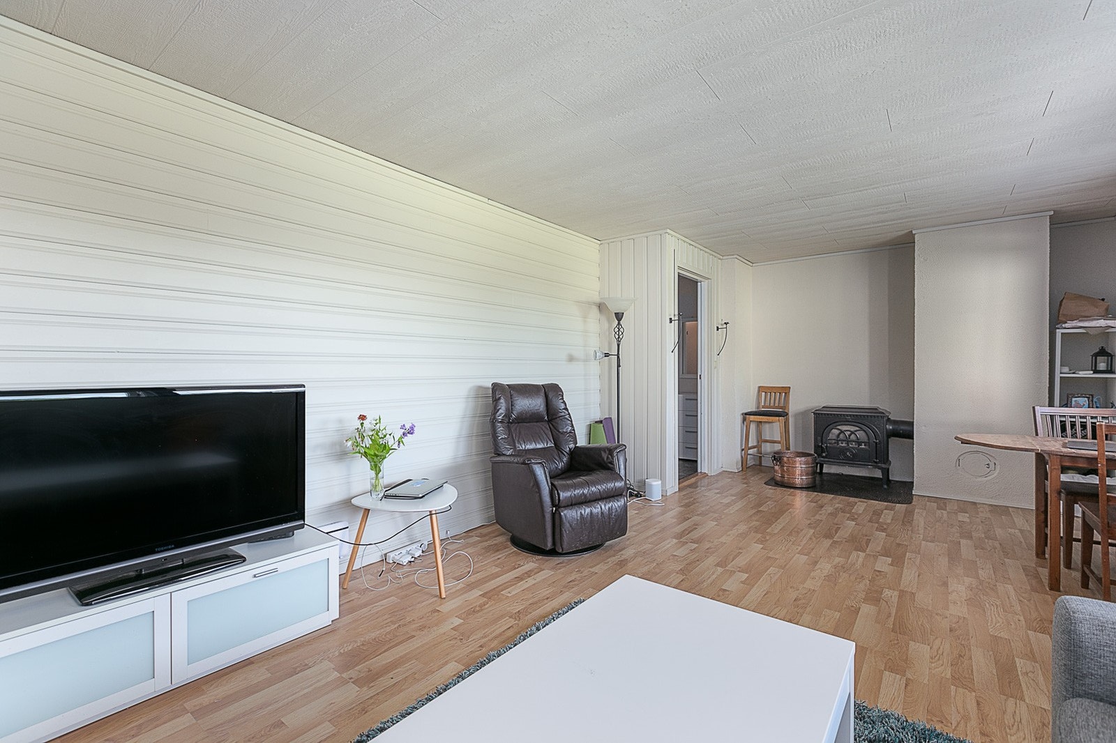 Leiligheten har vedfyring. Galleribilde